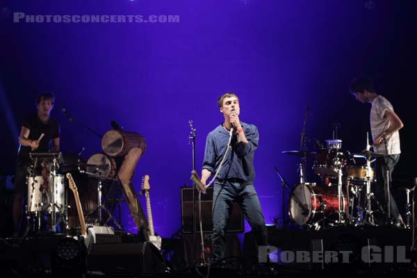 FRANCOIS AND THE ATLAS MOUNTAIN - 2012-11-01 - PARIS - Grande Halle de La Villette - 